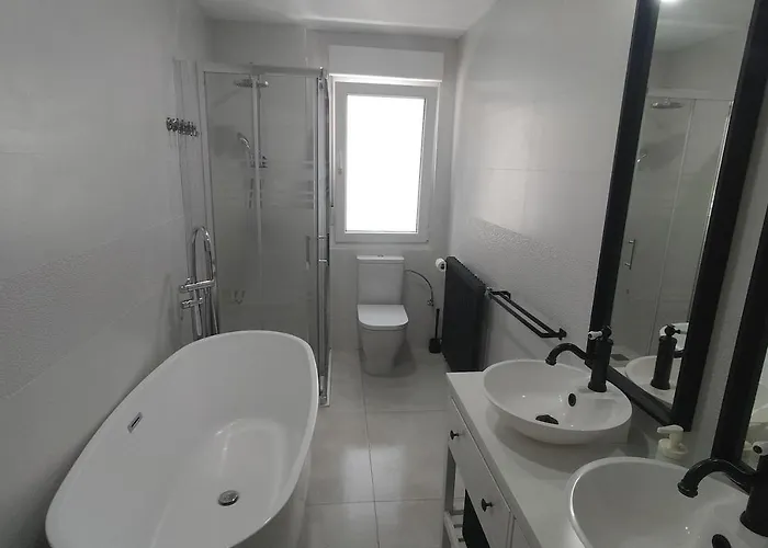 Zona Tranquila, Cerca Del Casco Antiguo. Ebi02480 * ビルバオ