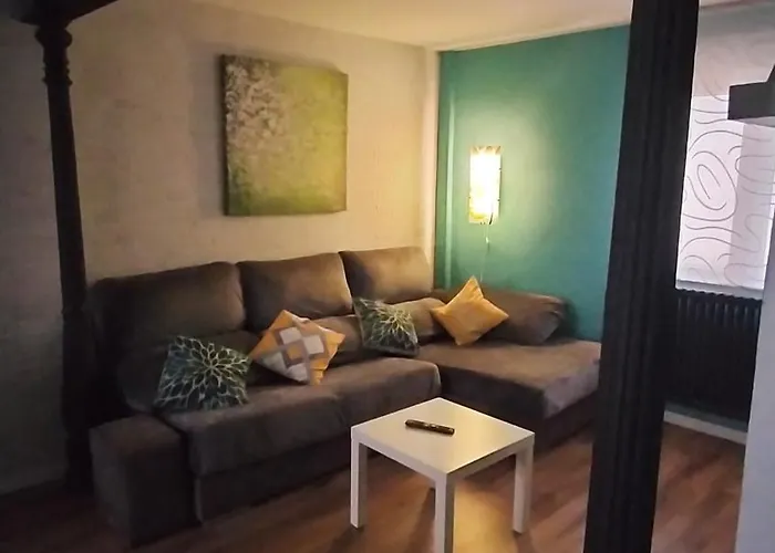 Zona Tranquila, Cerca Del Casco Antiguo. Ebi02480 * ビルバオ