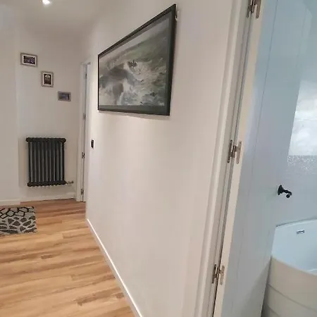 Zona Tranquila, Cerca Del Casco Antiguo. Ebi02480 Appartement *