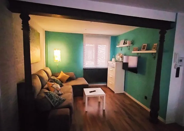 Lägenhet Zona Tranquila, Cerca Del Casco Antiguo. Ebi02480 *