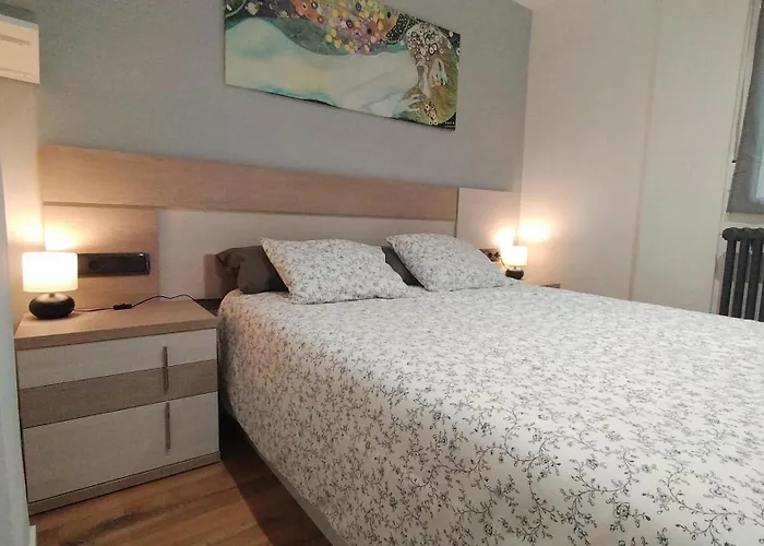 Zona Tranquila, Cerca Del Casco Antiguo. Ebi02480 Bilbao